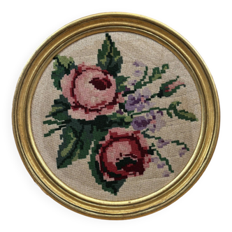 Frame with floral embroidery