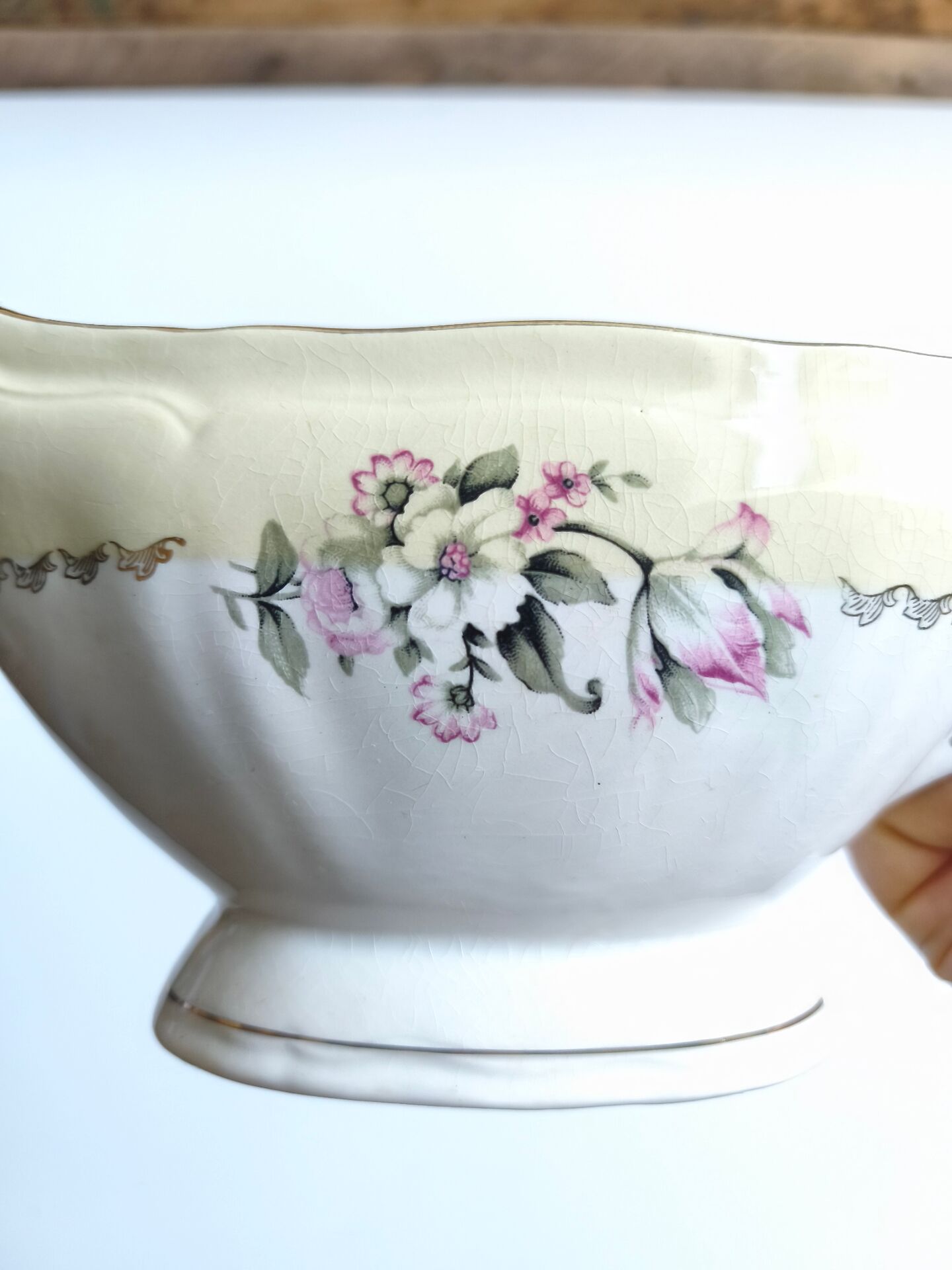 Vintage sauce boat L'Amandinoise model Paola white cream flowers