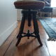 Tabouret brodé Napoléon III