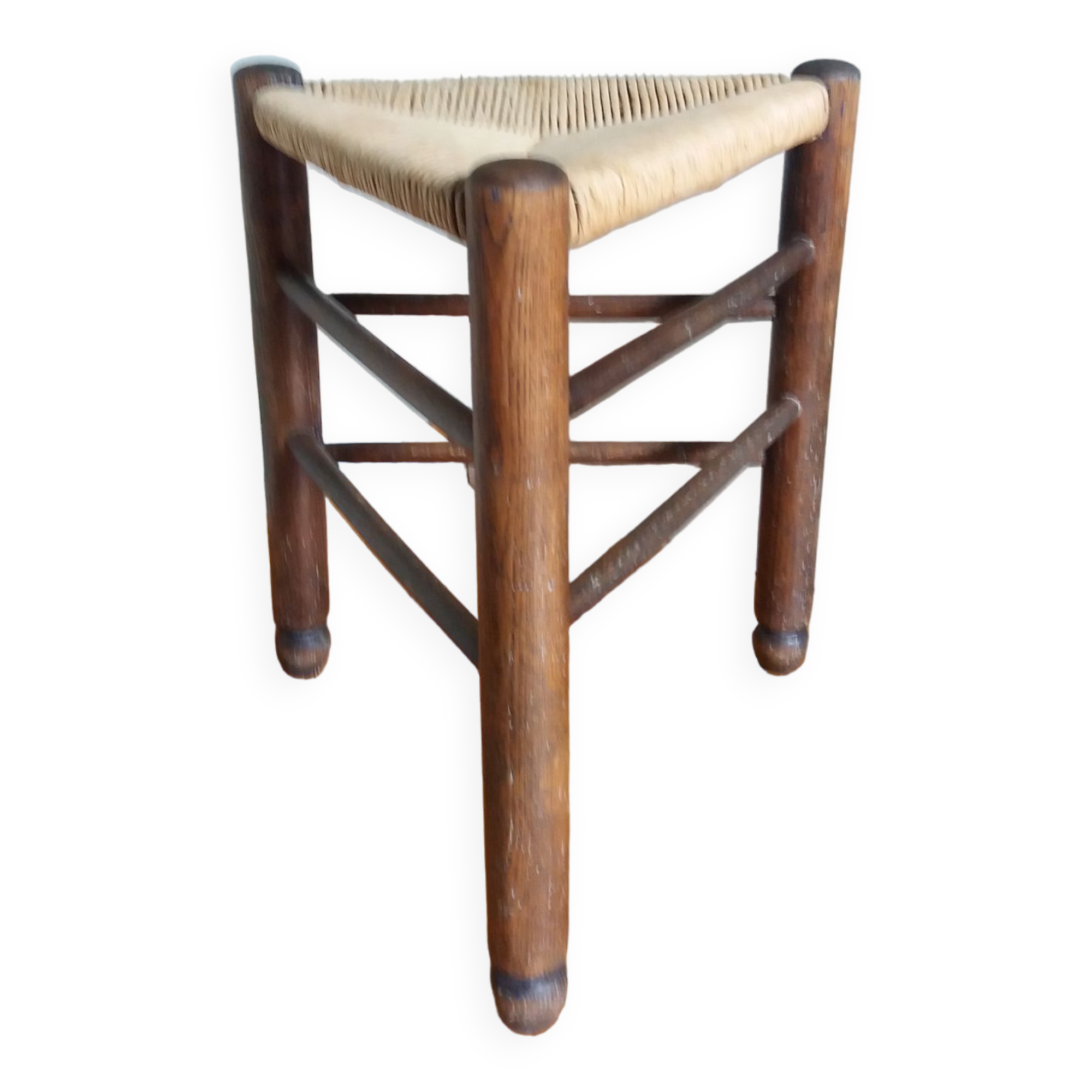 Mulched tripod stool