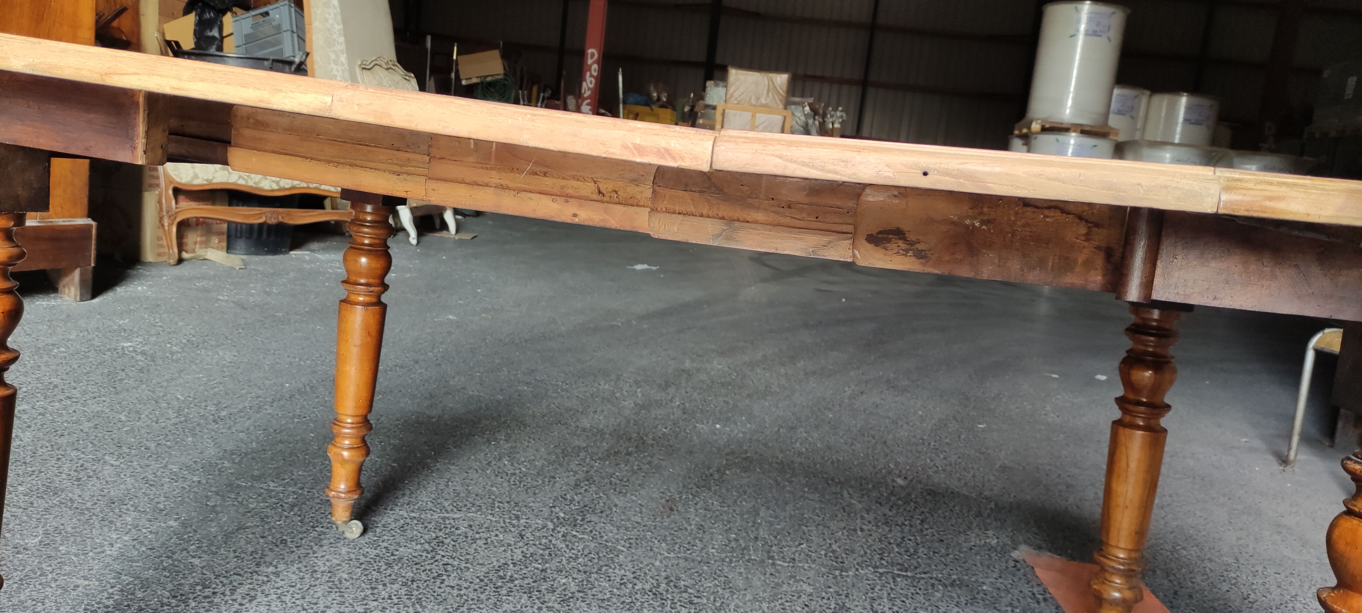 Louis Philippe table, 3 extensions, walnut tray