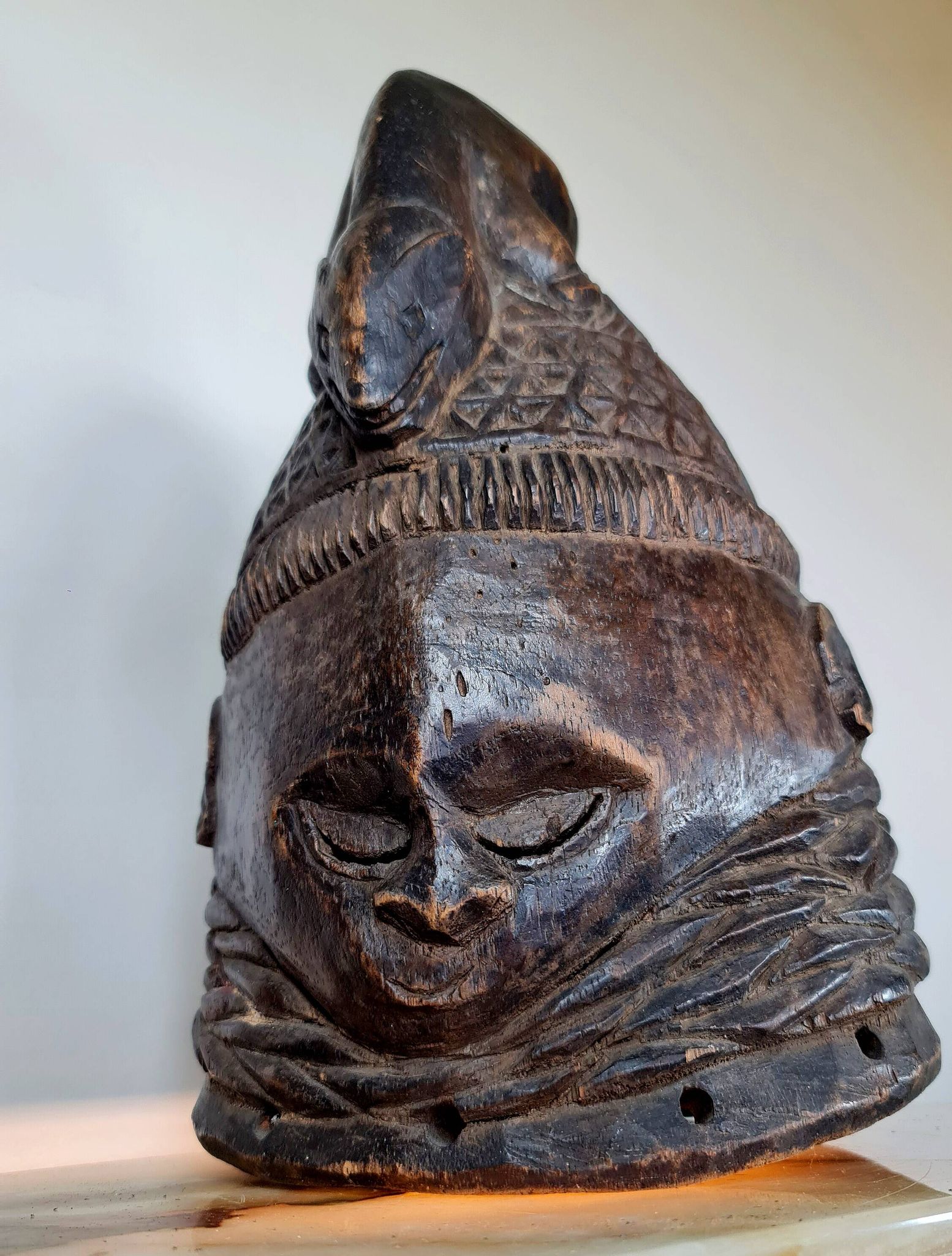 Hemba Helmet, Suku