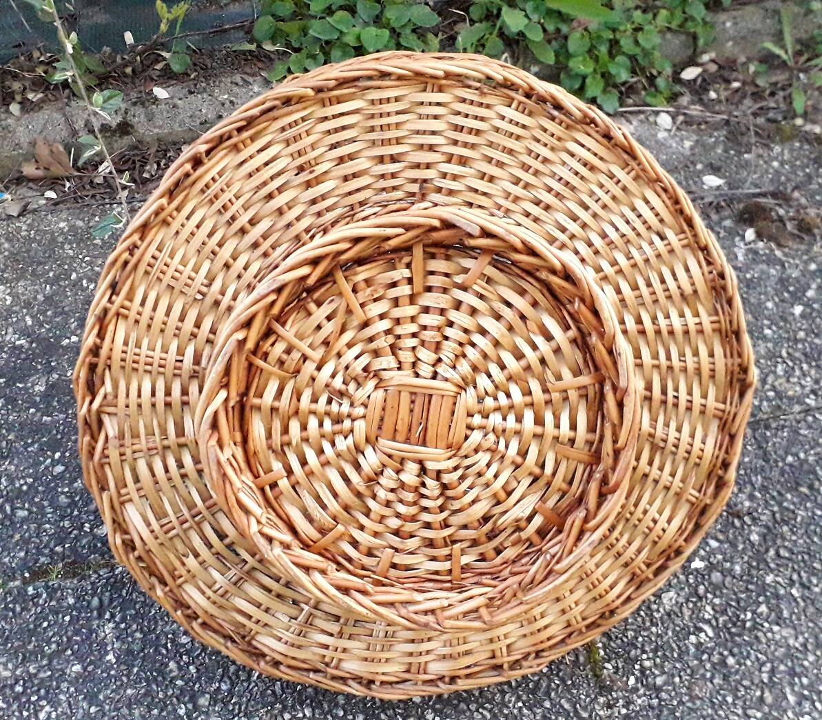 Wicker bottle holder bar basket