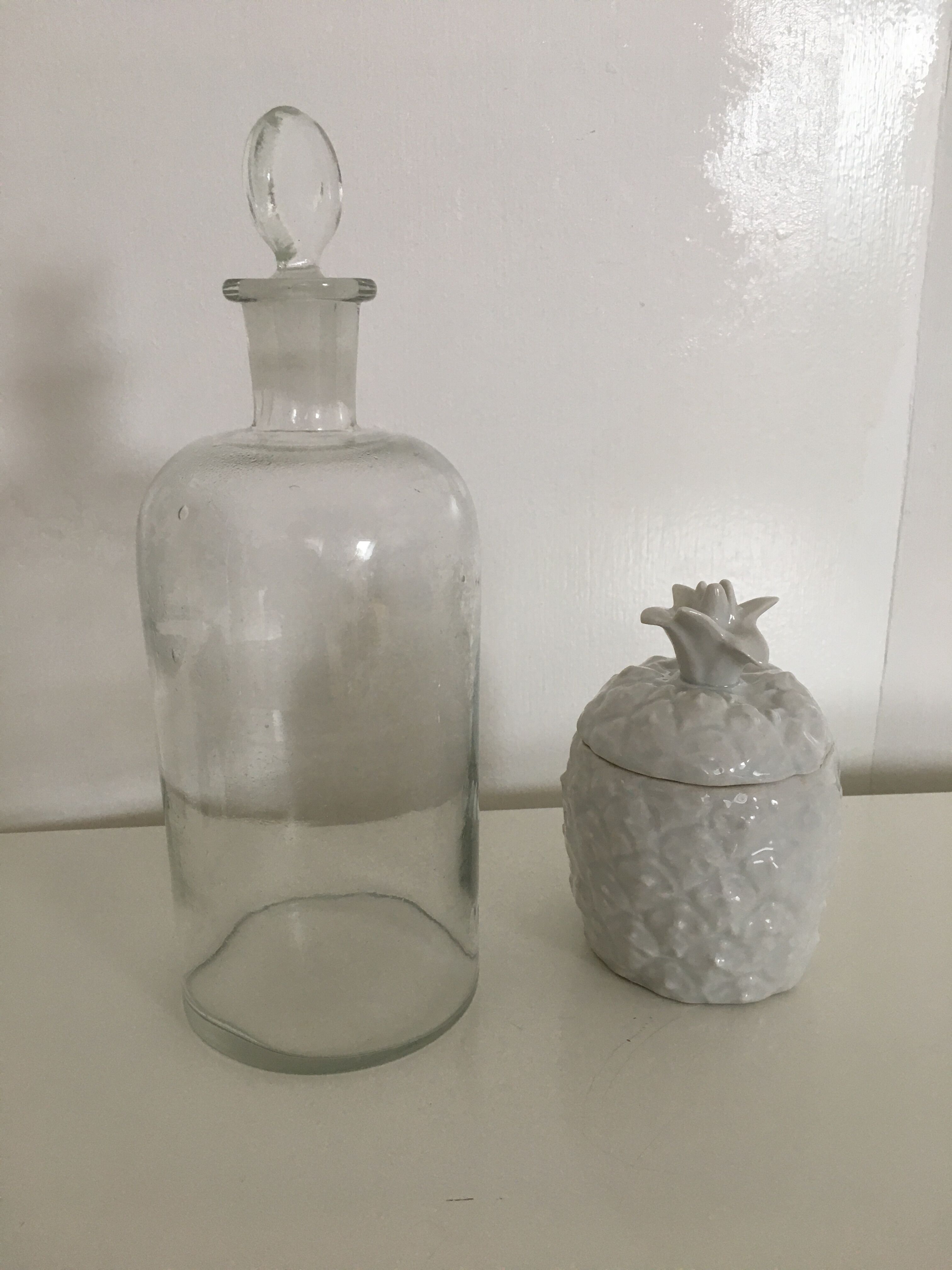 Porcelain pineapple candy box