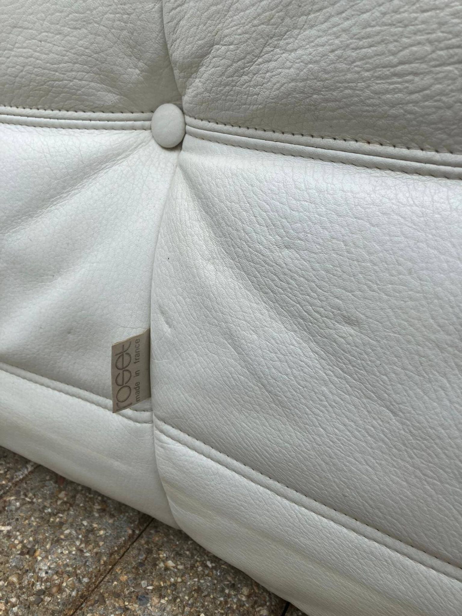100% authentic Ligne Roset Togo 1-seater light beige leather '87