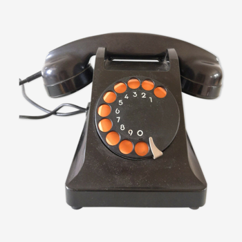 Téléphone Ericsson en bakélite design années 50