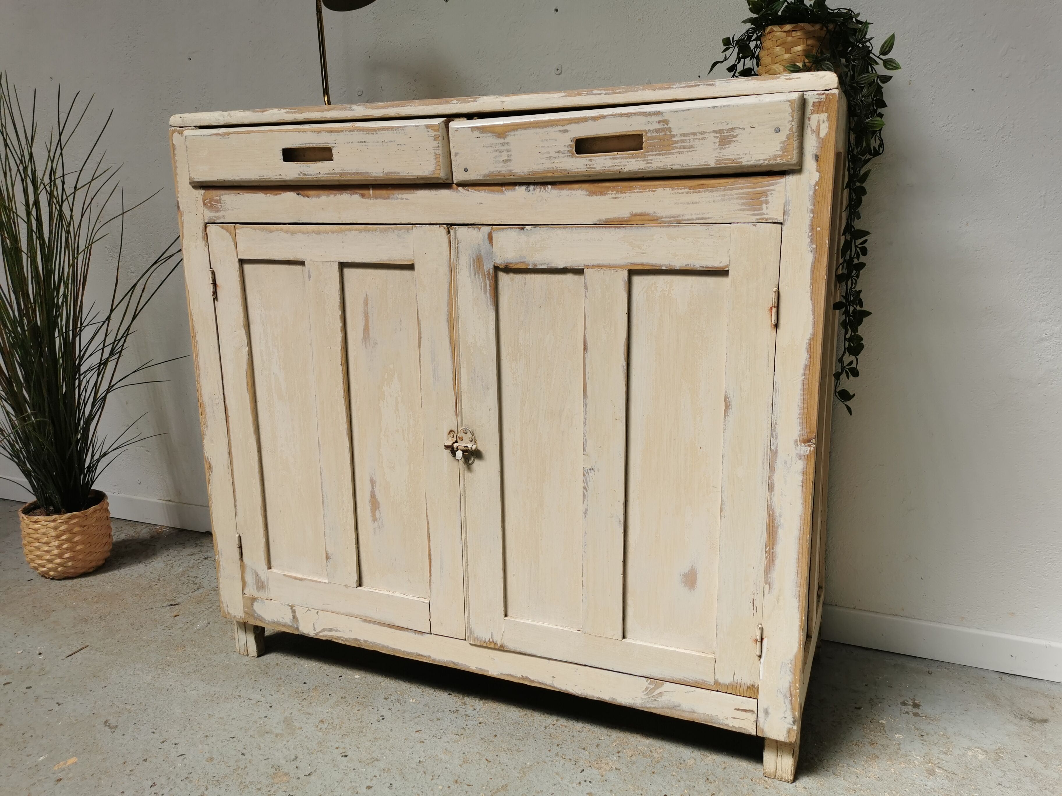Buffet parisien vintage