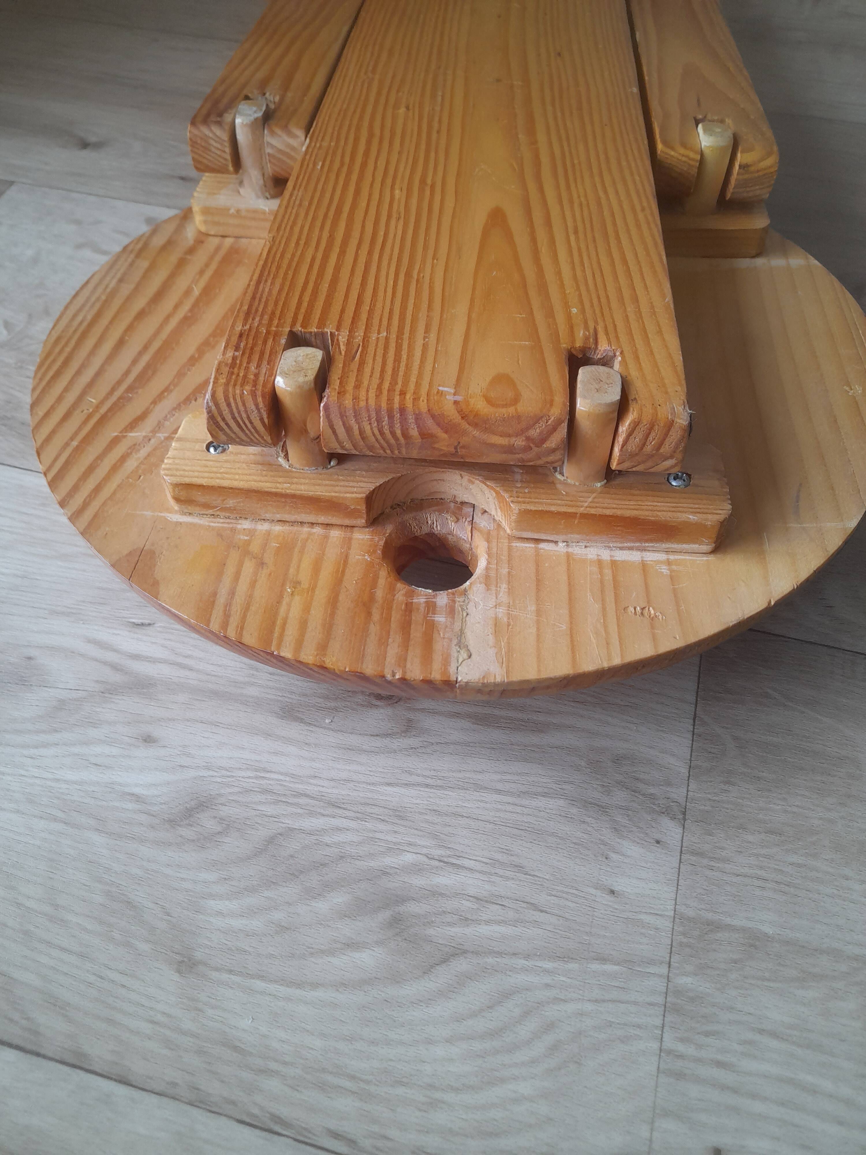 Folding wooden stool by Roger Tallon from the 1970s.