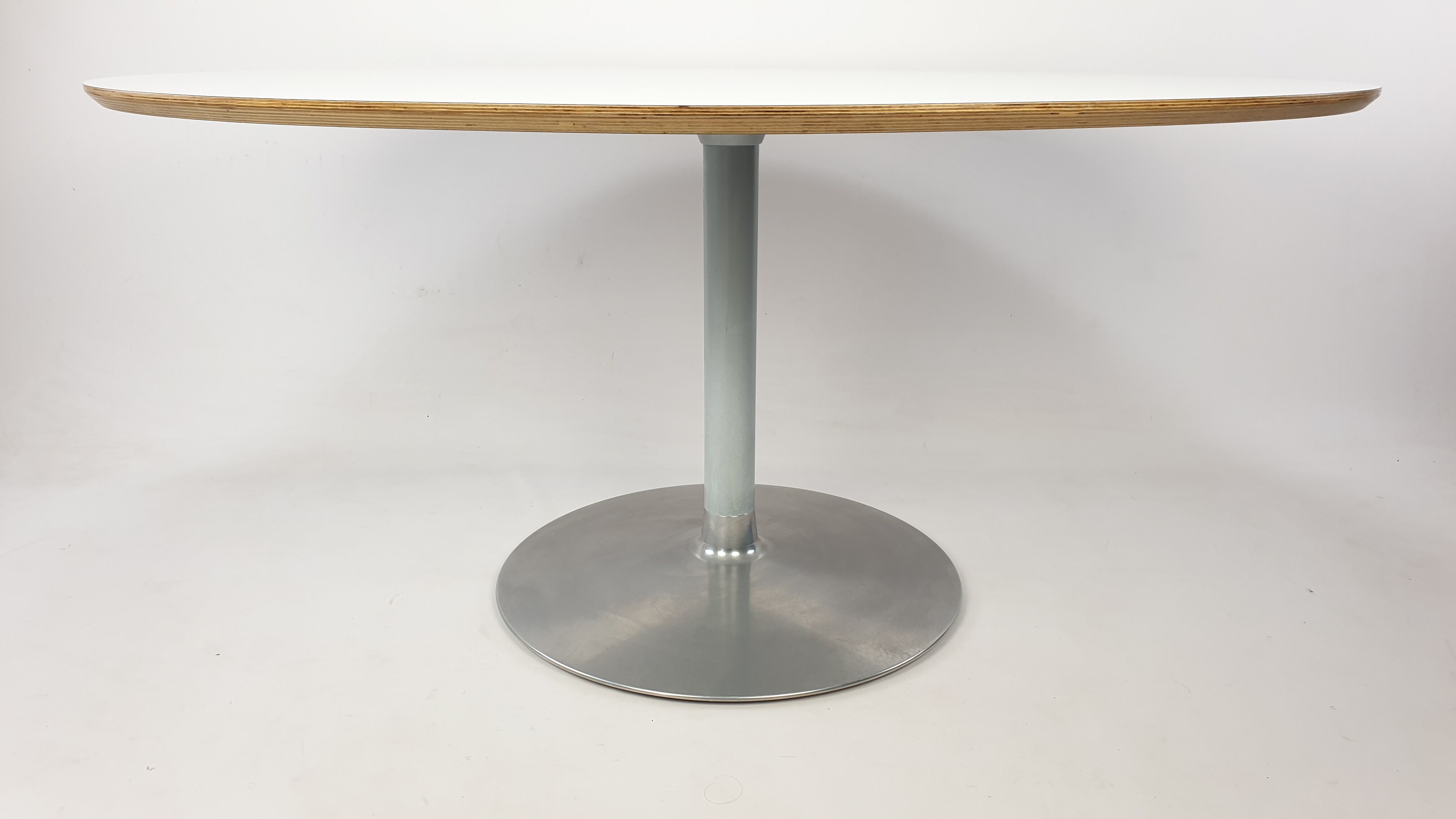 Oval Dining Table by Pierre Paulin for Artifort 1980s
