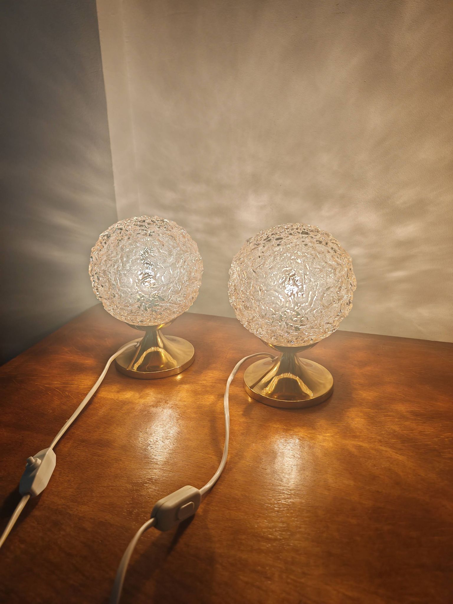 Pair of Space Age table lamps from the 70s – German design – Frosted glass "Ice"