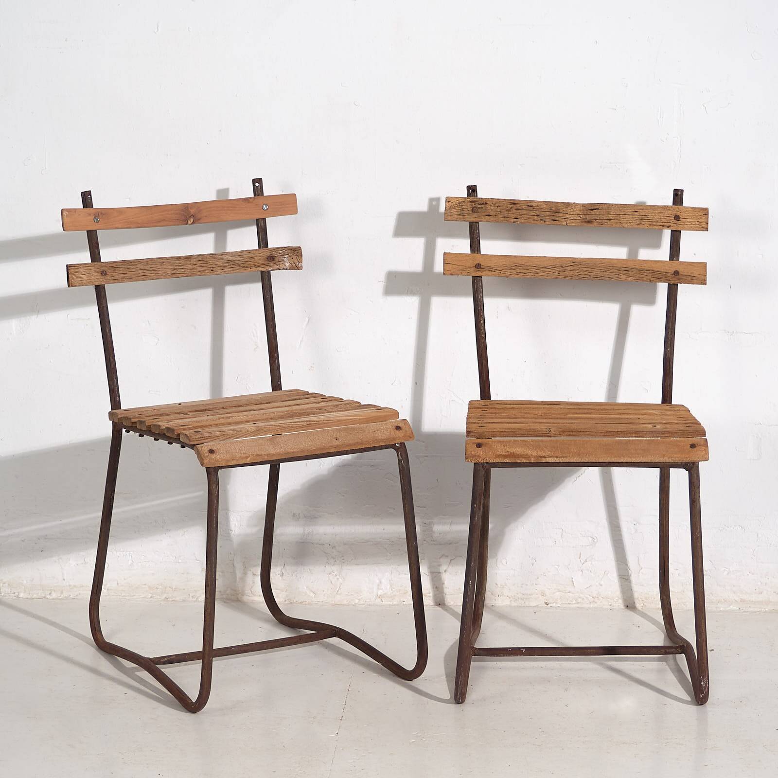 Antique garden chairs (c.1920). Set of 2 pieces no. 2