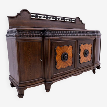 Oak chest of drawers, Germany, circa 1930.