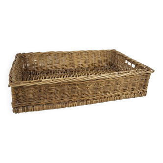 Wicker basket / Baker's manna