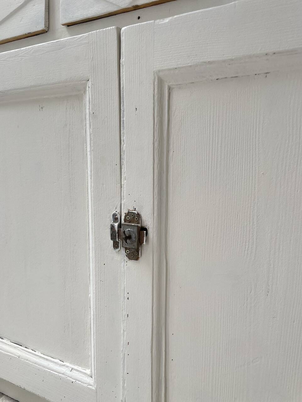 White patina sideboard craft furniture
