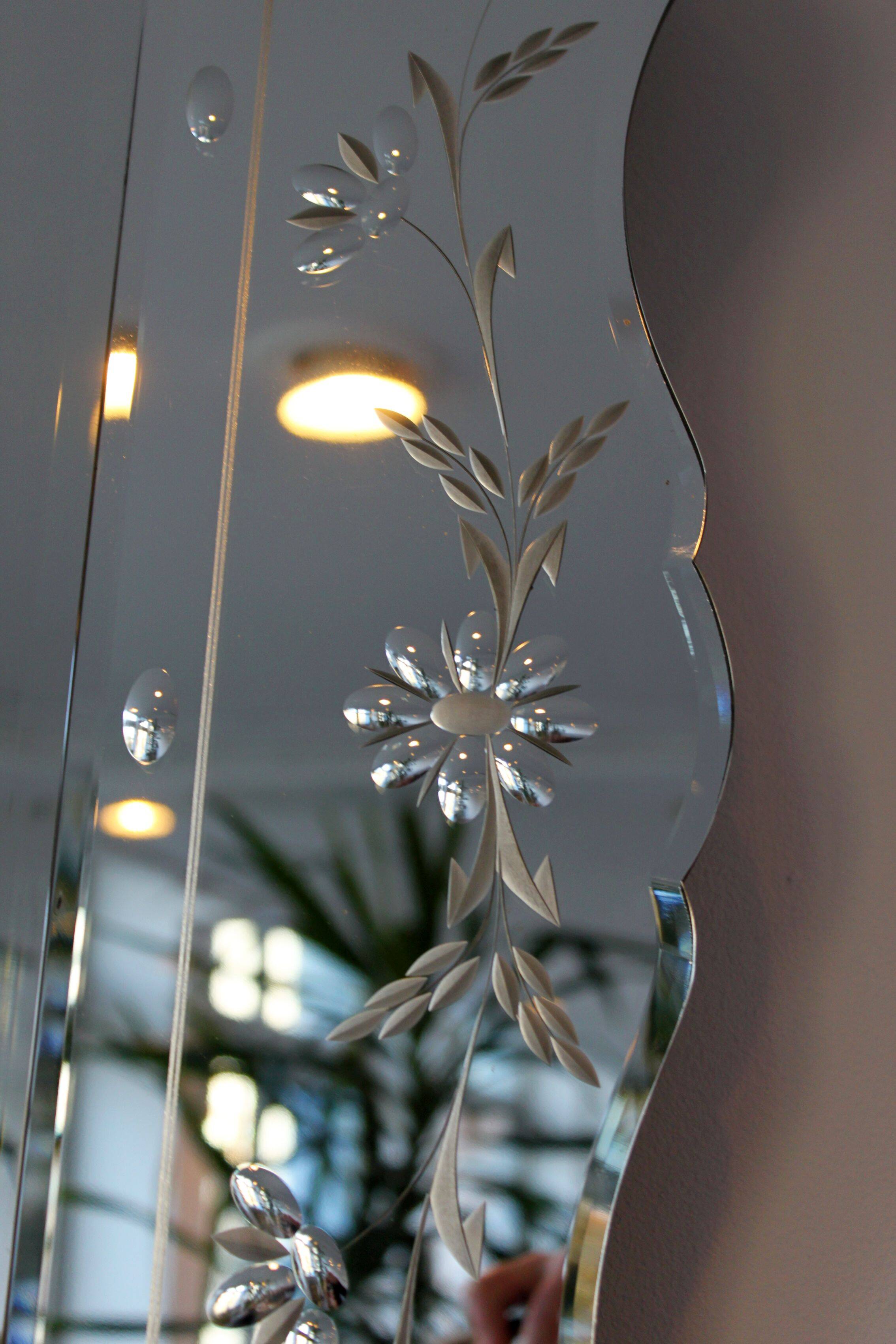 Vintage Venetian Style Faceted Mirror - 97x77cm