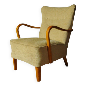 Scandinavian armchair "Pulman"