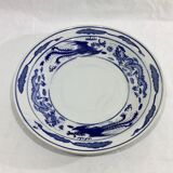 Large Chinese porcelain dish