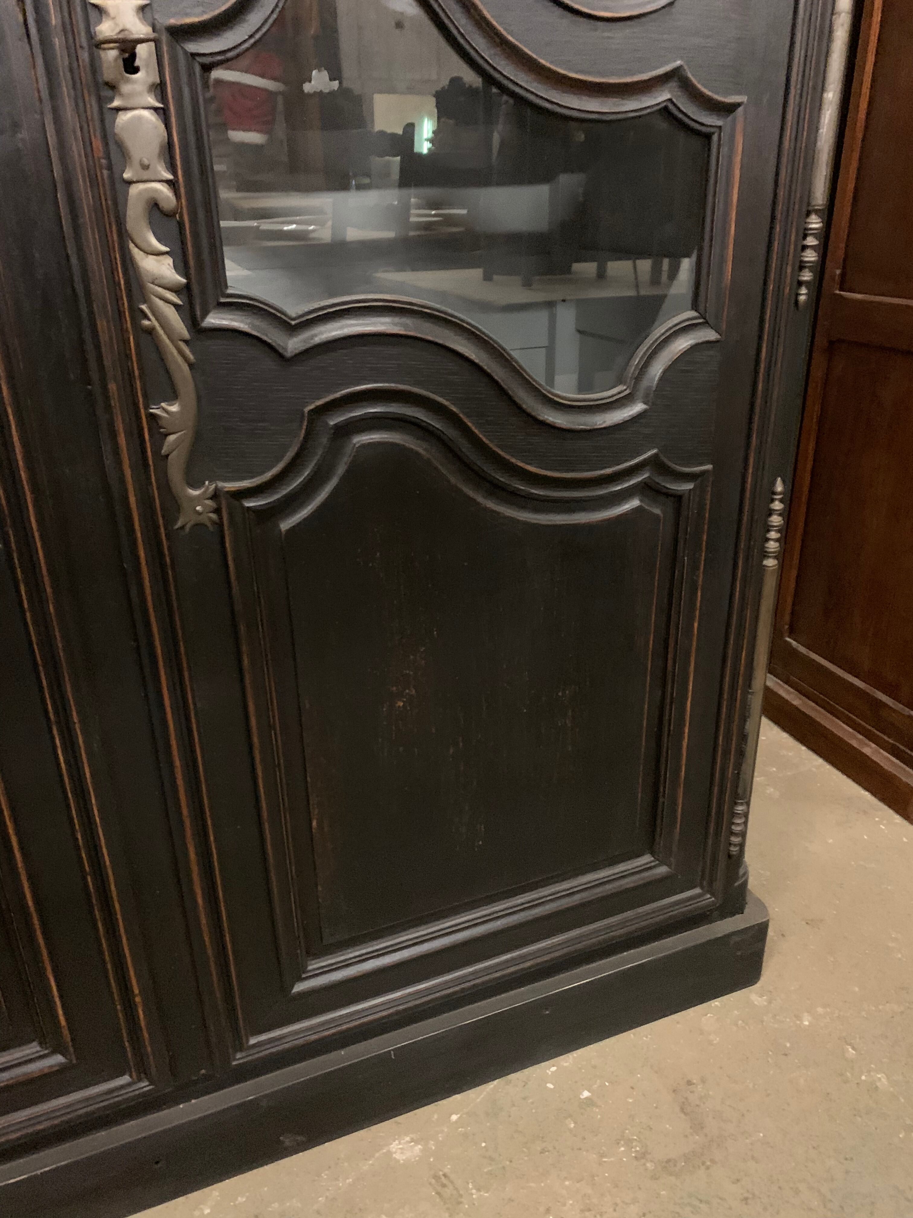 Old library in oak 19th