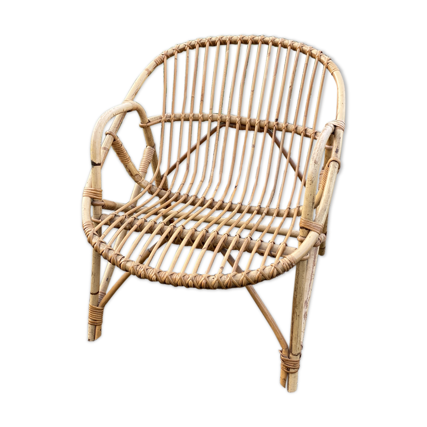 Vintage shell rattan chair