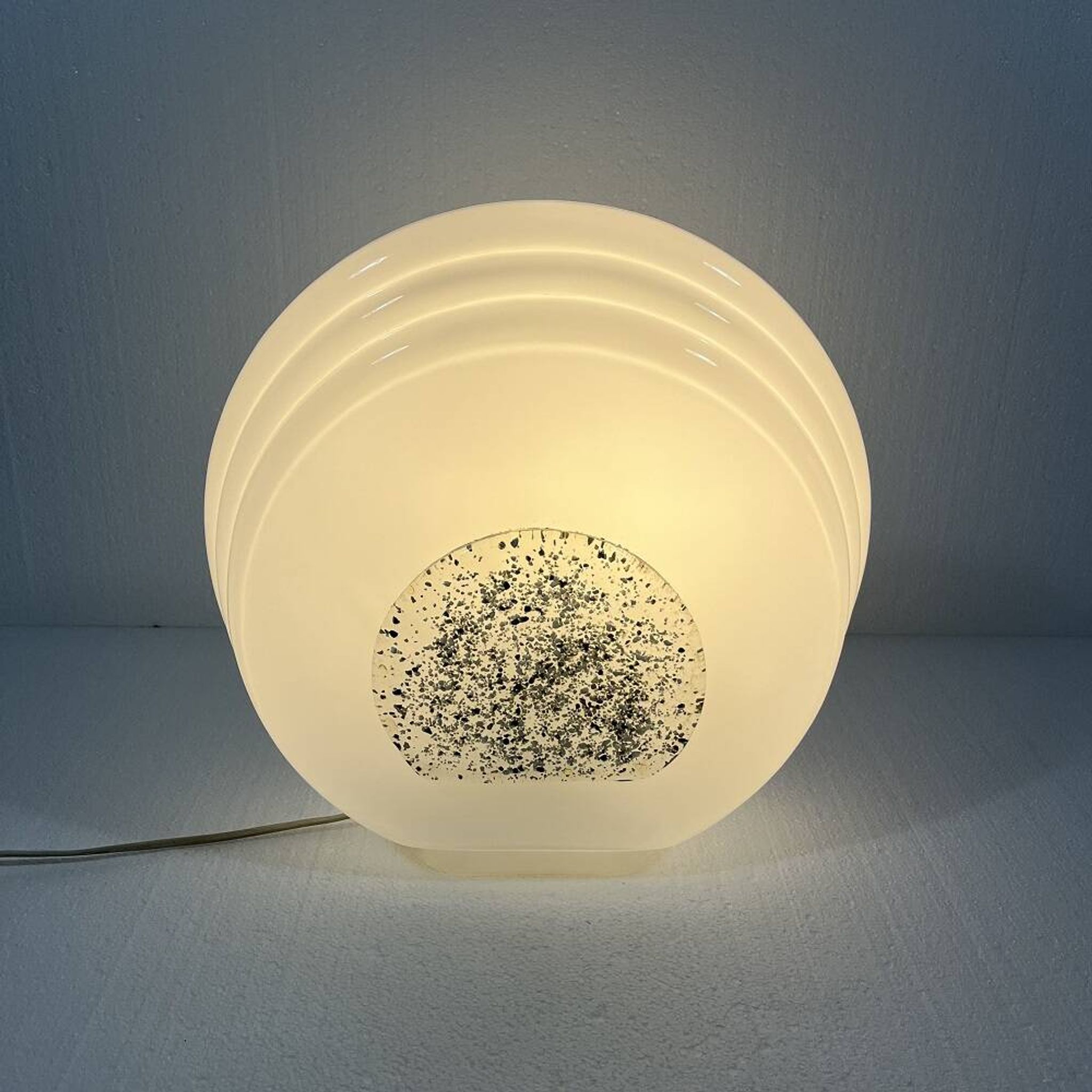 Lampe de table en verre, années 1970