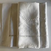 Drap de fil de lin brodé de pois sans monogramme 1950