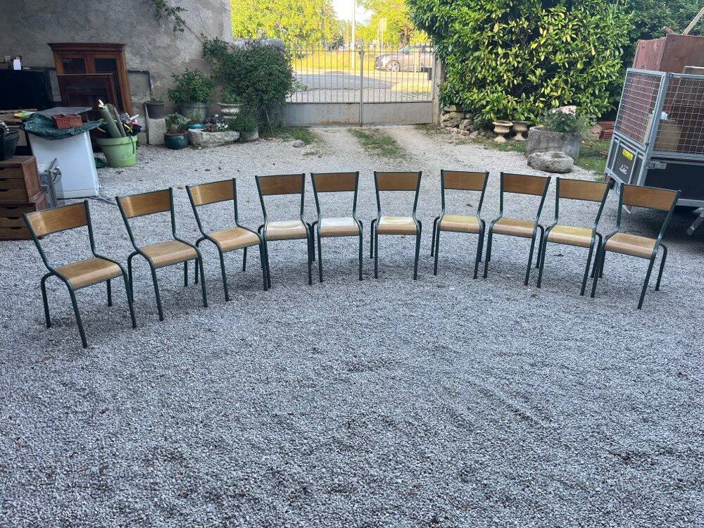 Set of 10 Mullca chairs