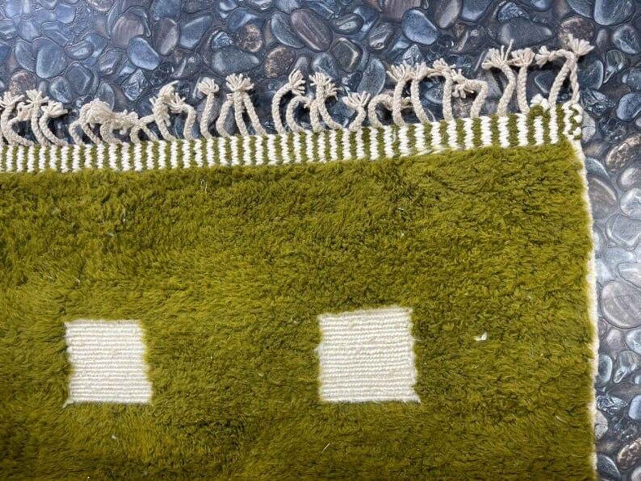 Handmade green pure wool rug, size 150 x 250 cm