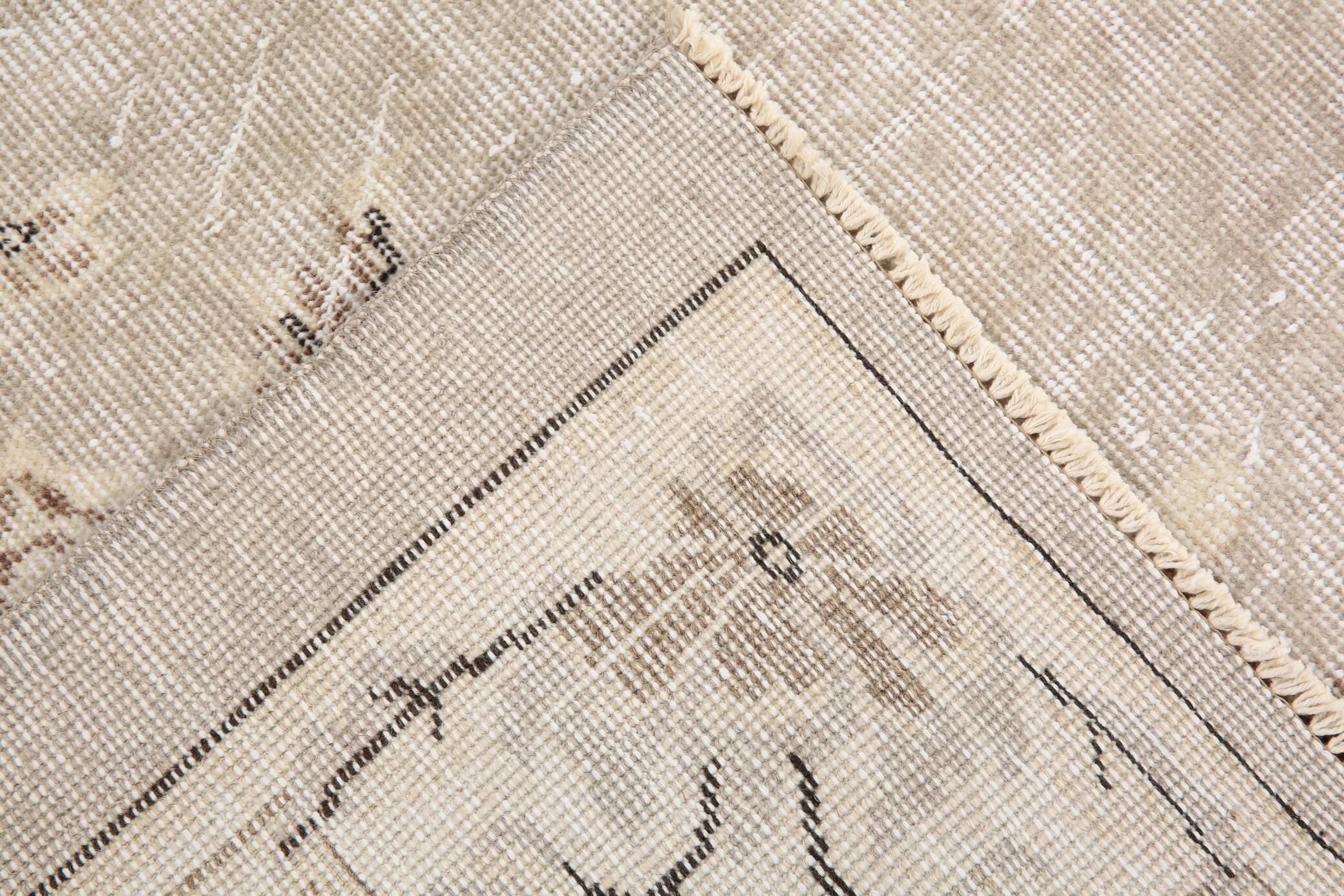 Tapis oriental vintage beige