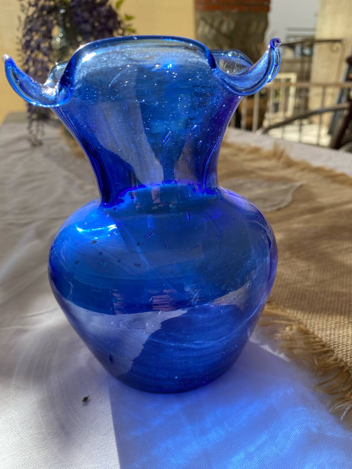 Joli petit Vase , en verre bullé