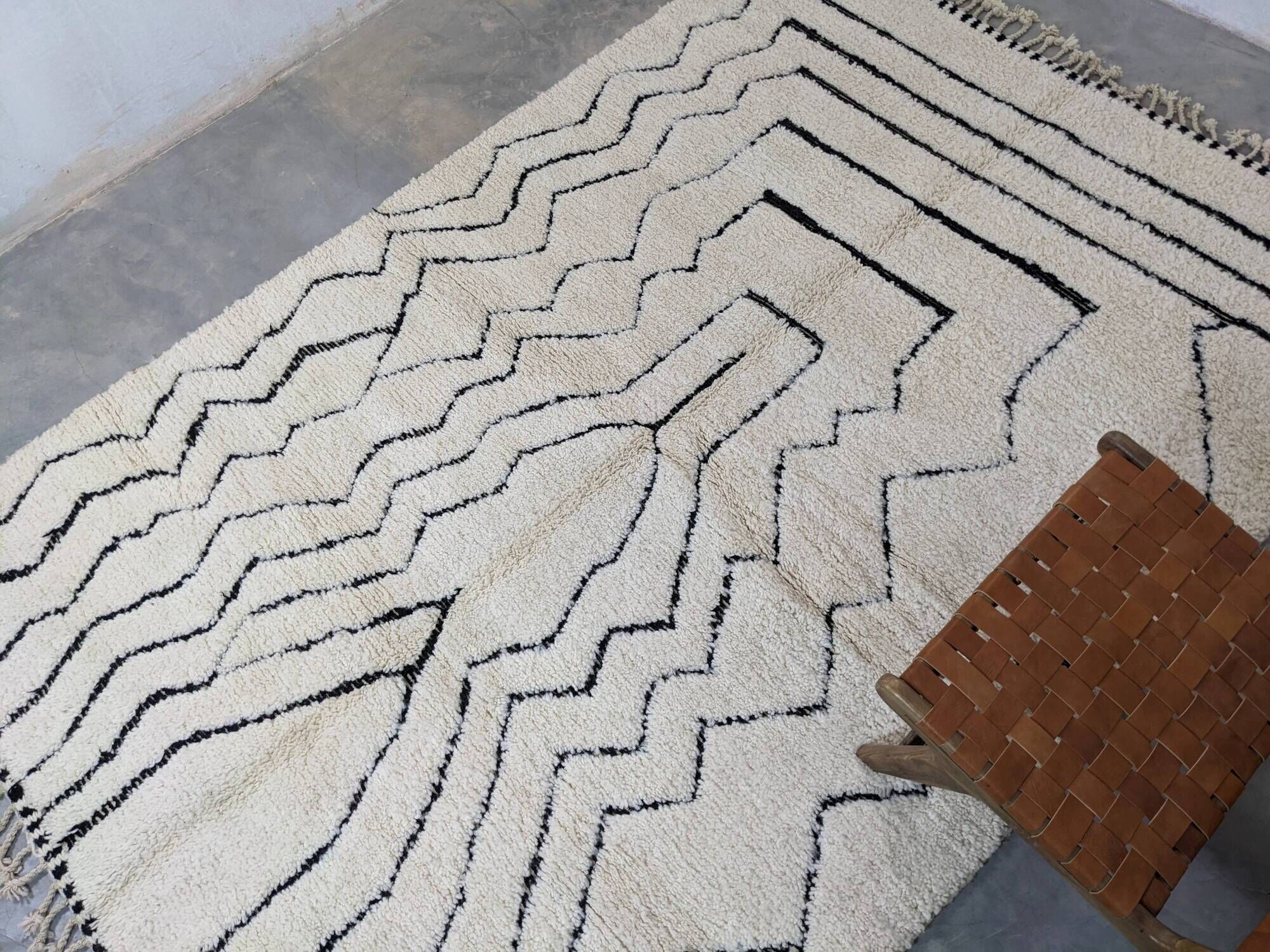 Large Beni Ouarain rug, 290 x 202 cm || 9.51 x 6.63 feet, G-262