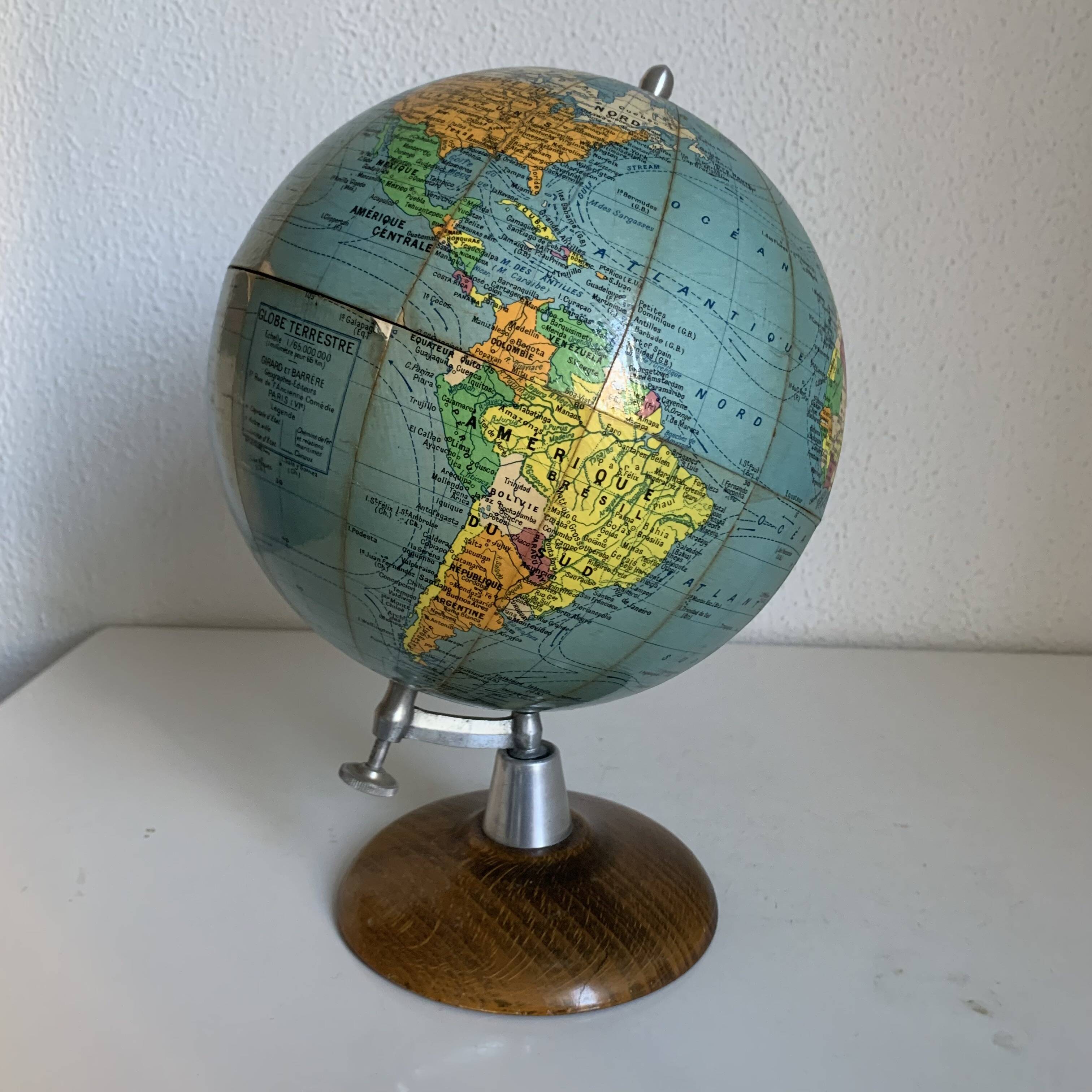 Globe terrestre vintage 1960 Girard et Barrère bois mappemonde - 29 cm