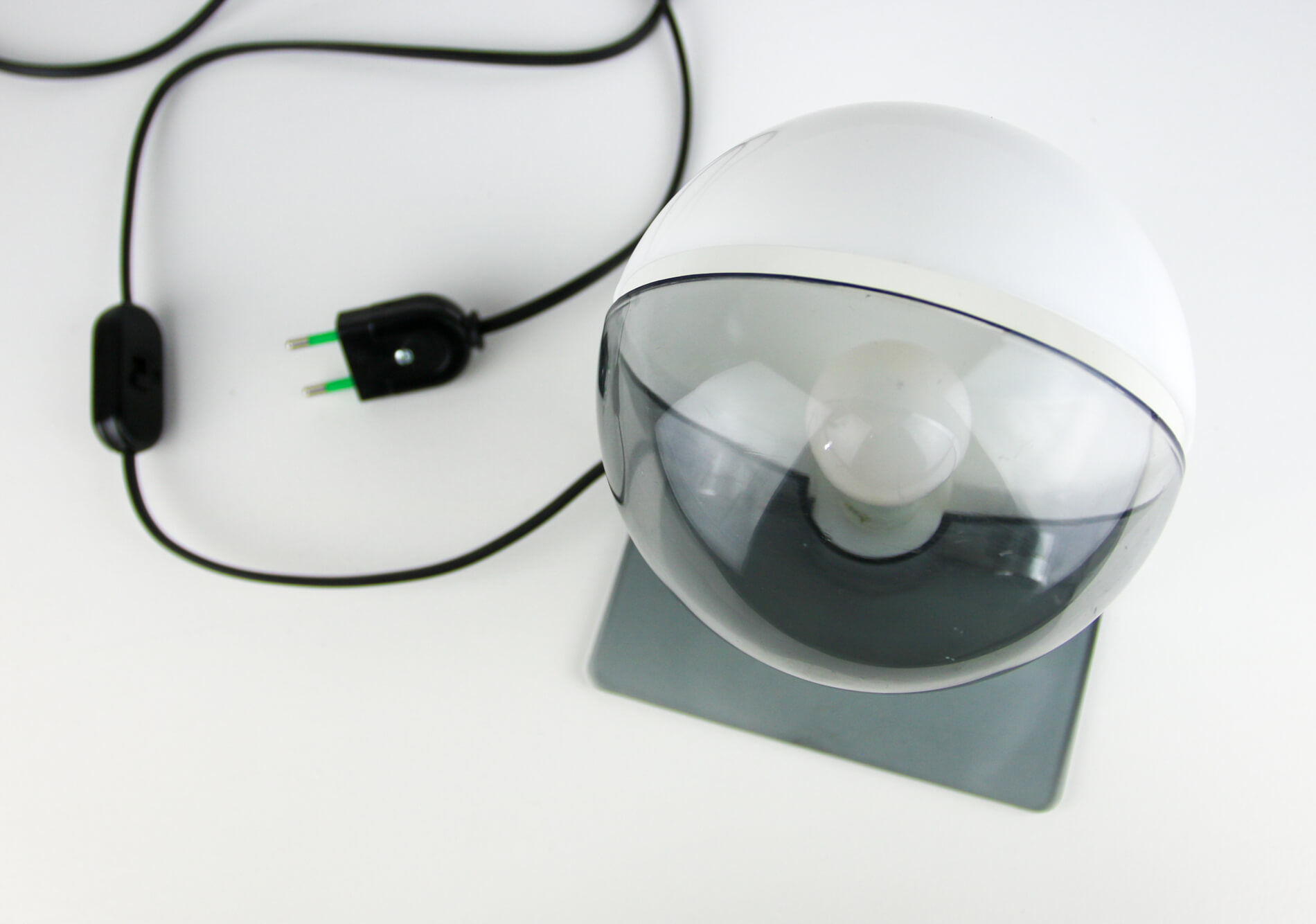 Lampe de table Sirio gris et blanc de Guzzini