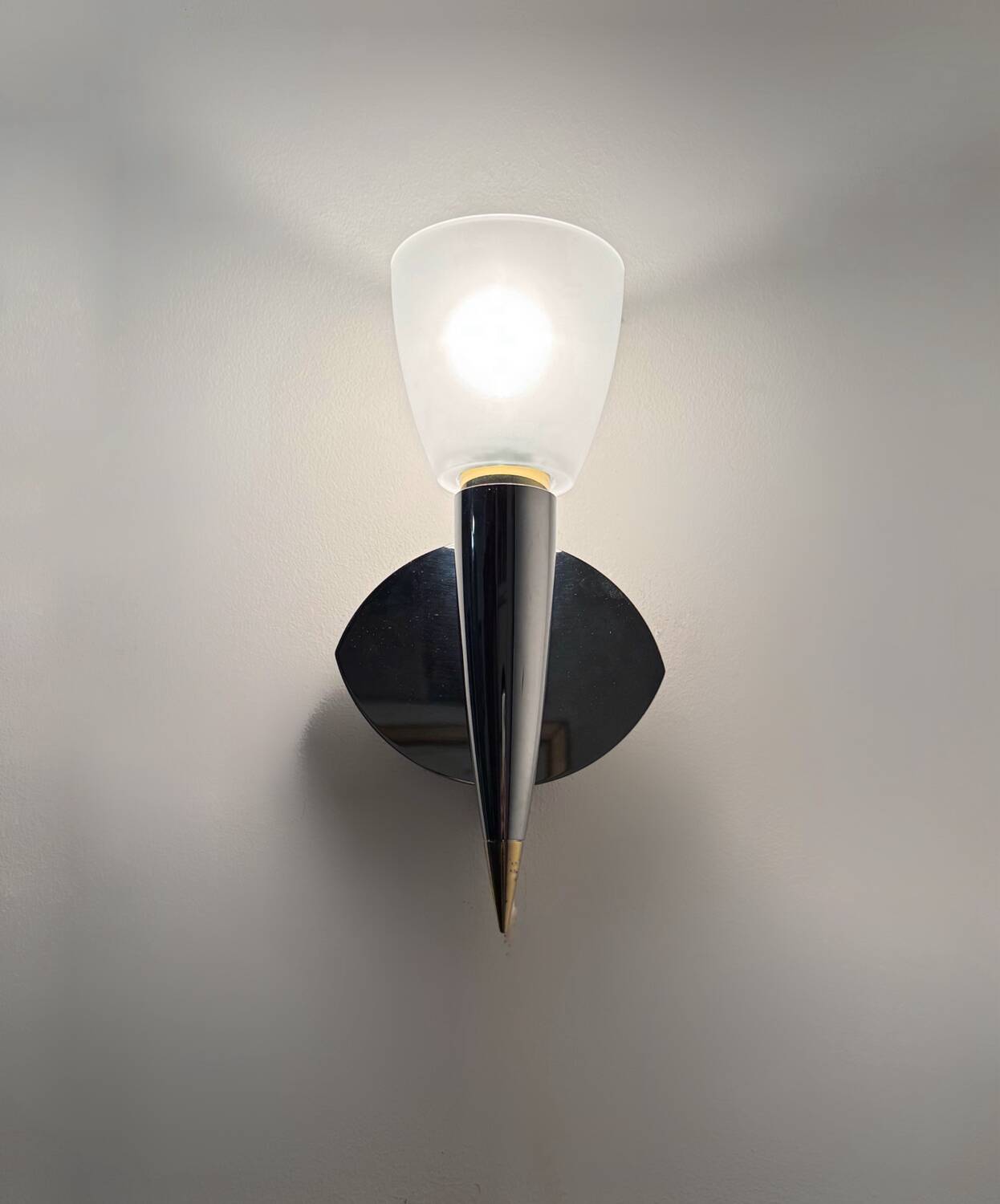 Leola wall lights from the 80s