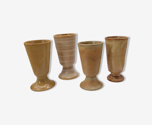 Lot 4 tasses dépareillées marron