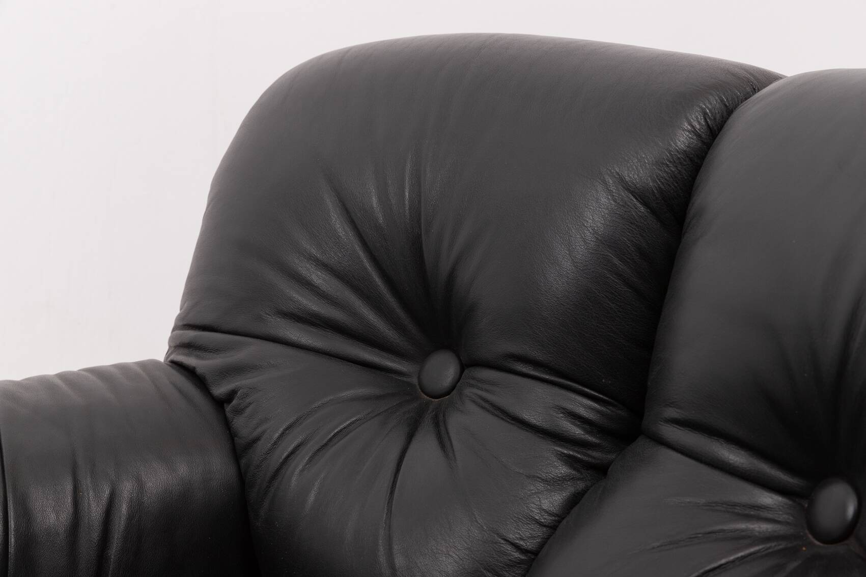 Fauteuils lounge vintage design italien en cuir noir de PelleRossi