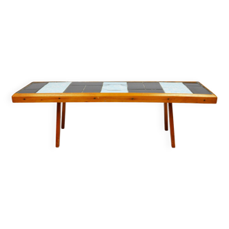 Table avec carreaux de céramique, années 1970