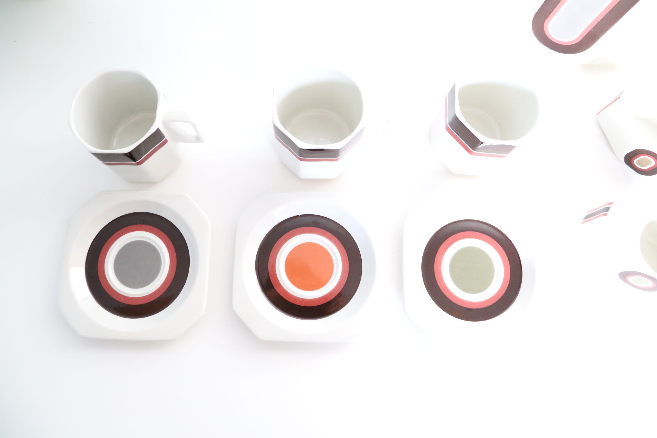 Coffee service from the Villeroy and Boch avant-garde range