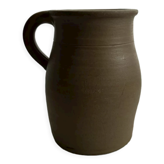 Sandstone decanter