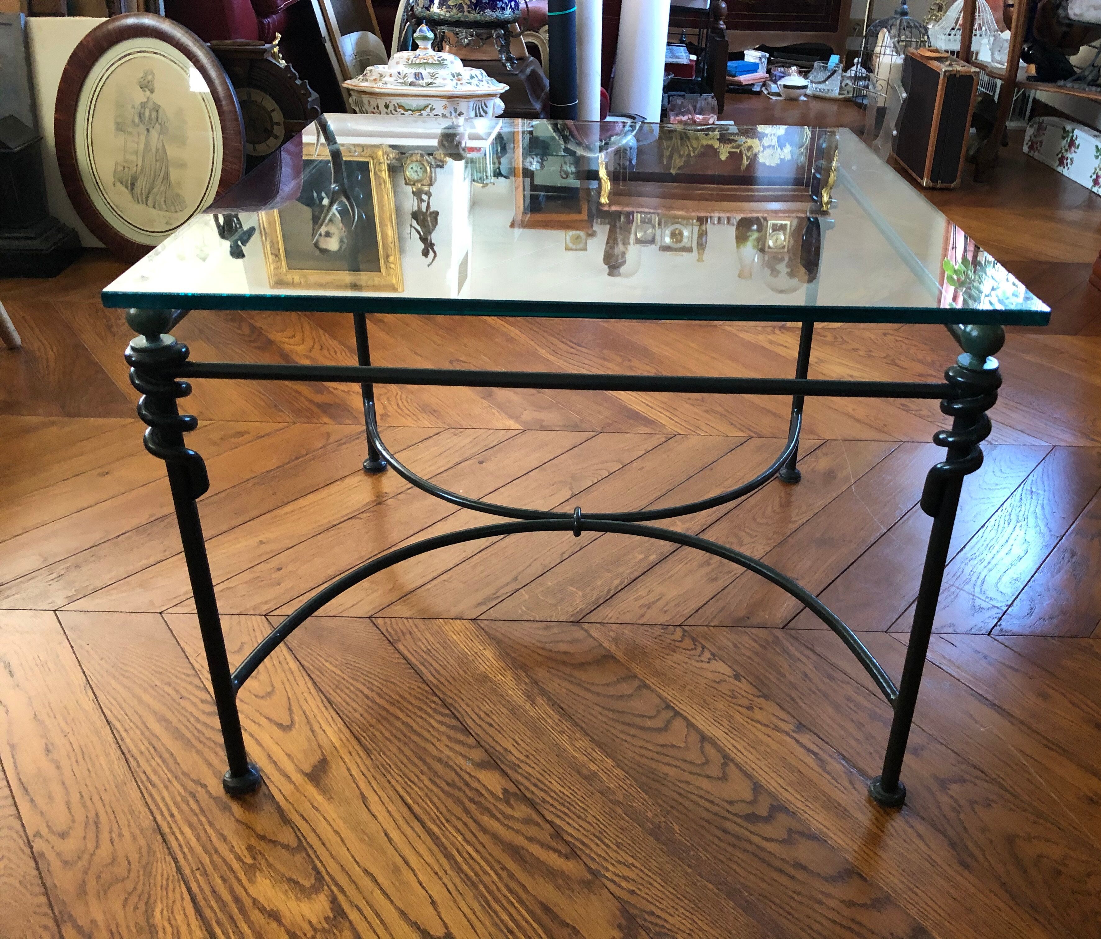 Table basse en verre et fer forgé