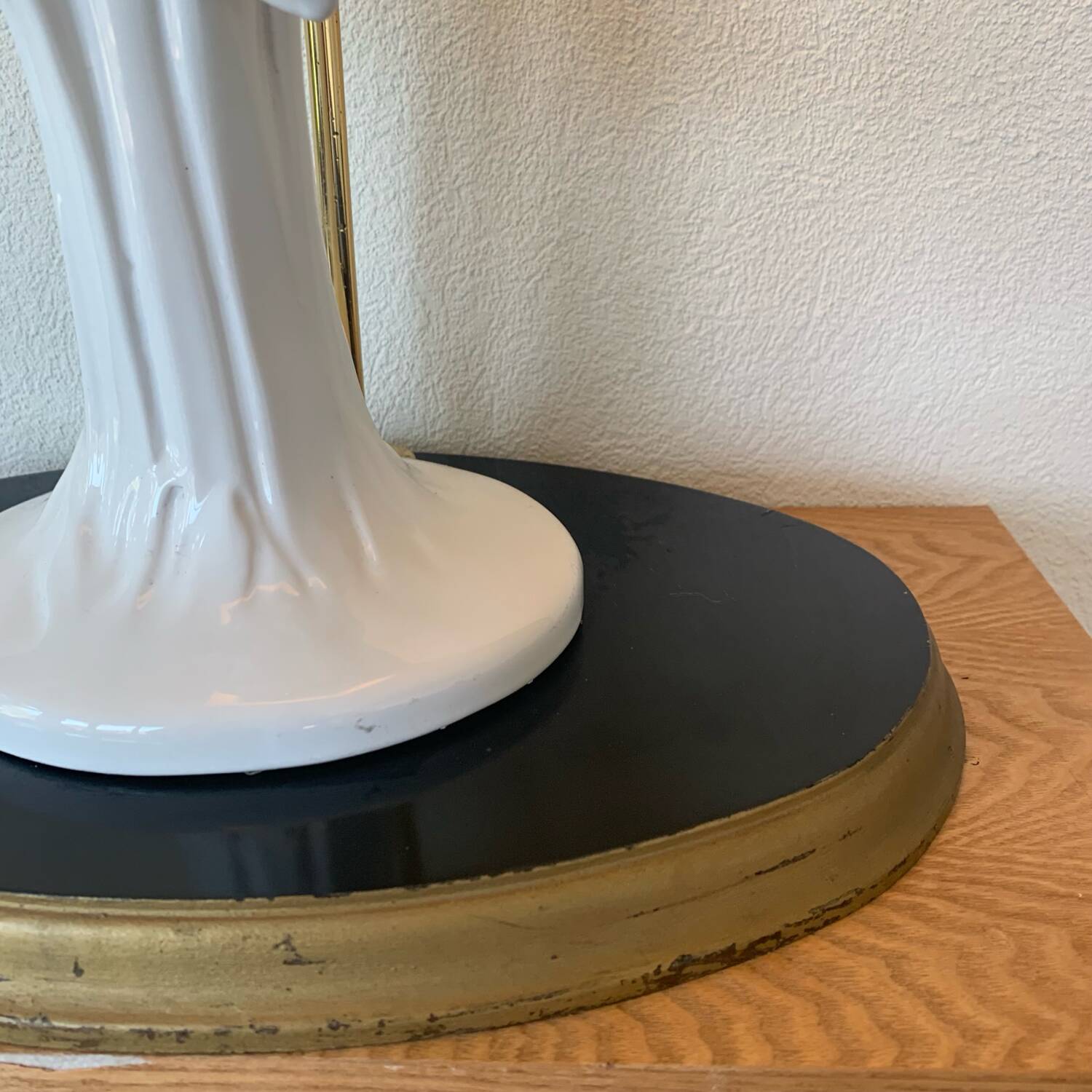 Very large flemish white ceramic lamp 50's italy 97cm with lampshade