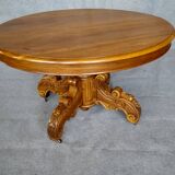 19th century central leg table with extensions