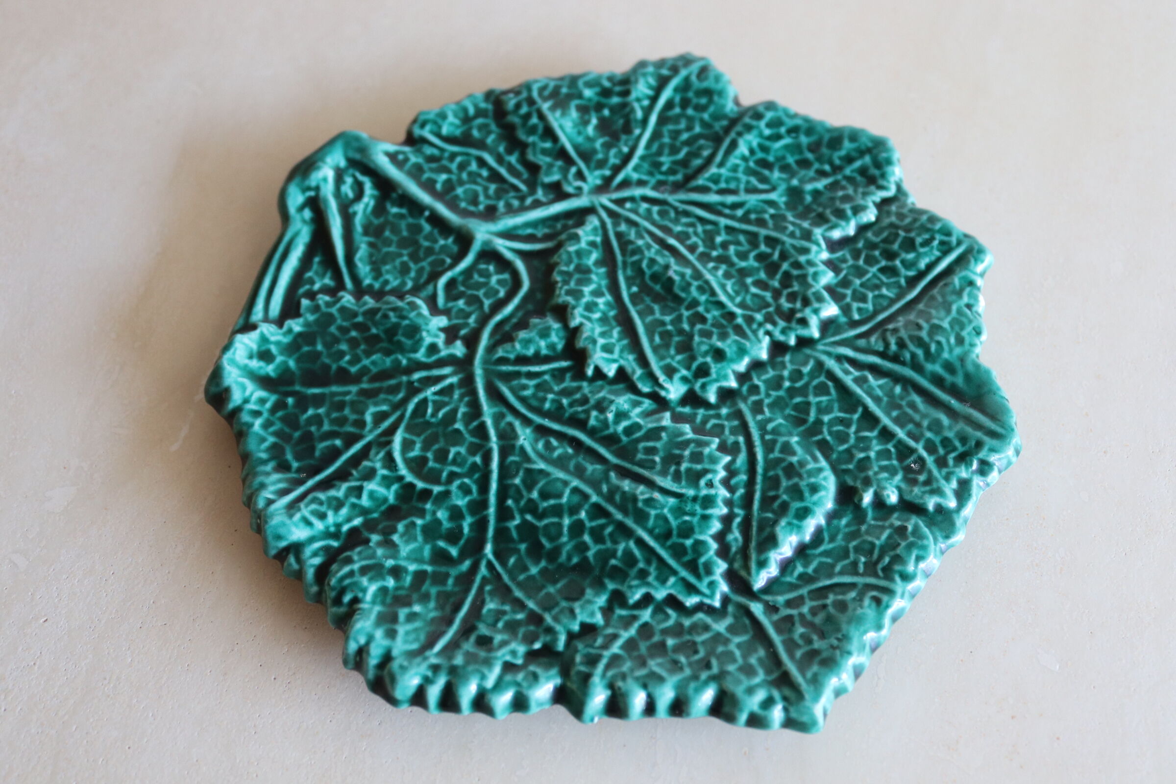 Vallauris 50s leave tidy