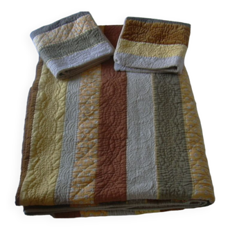 Souleiado Bedspread Matching Pillow Covers