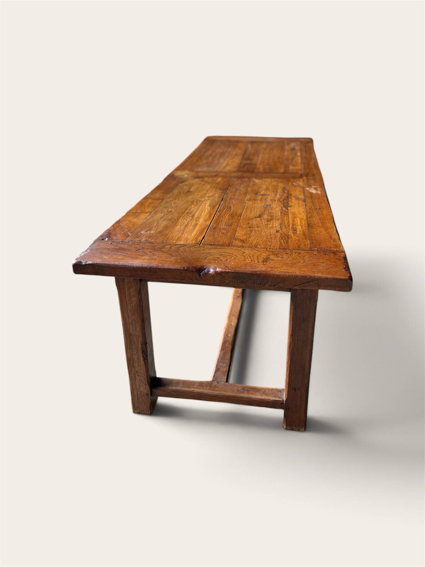 Grande table de ferme - 2 bancs - 2 rallonges 