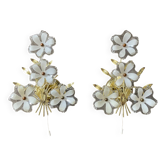 Paire d’appliques vintage dorée et fleurs en lucite