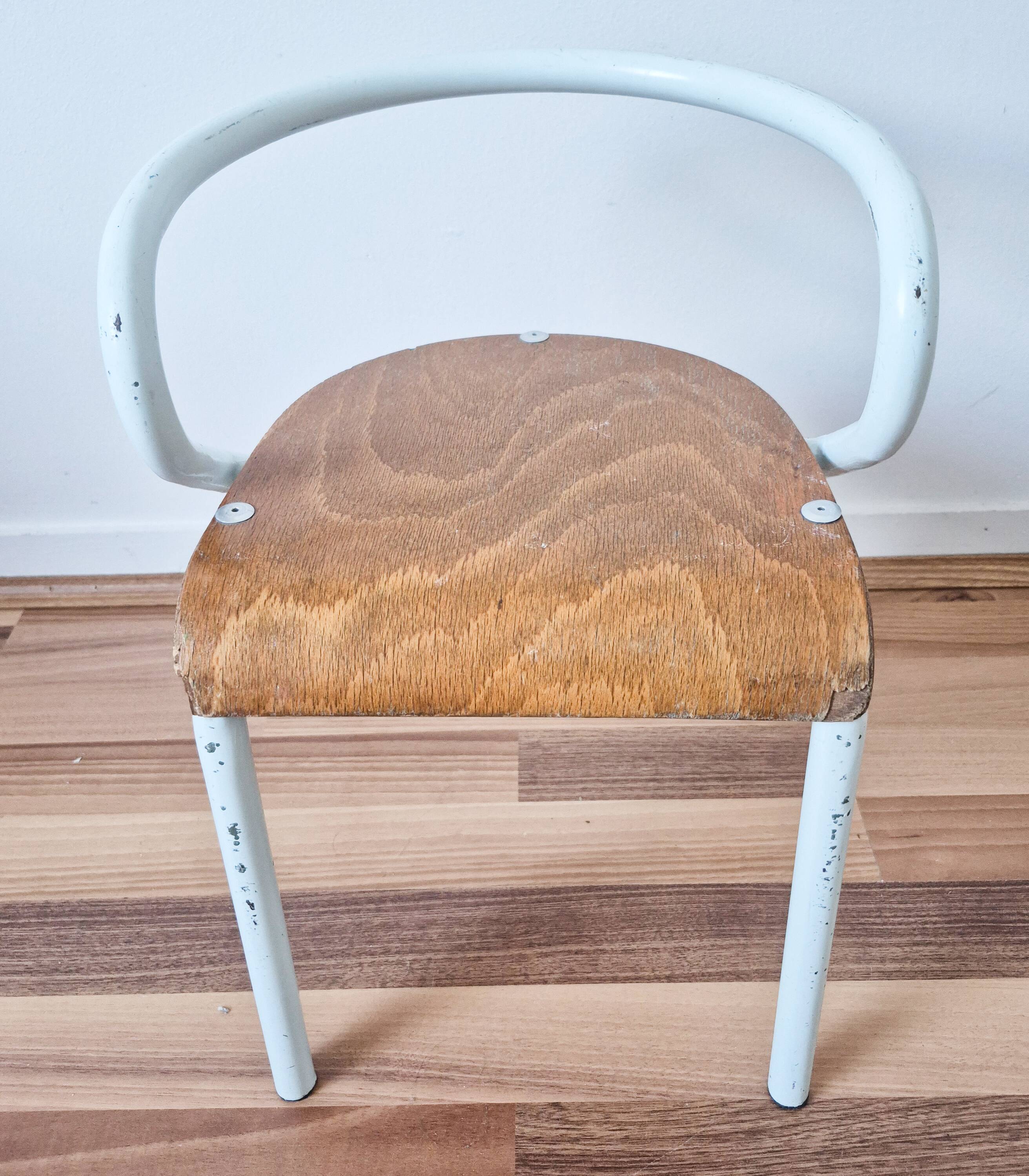 Fauteuil , chaise enfant Mullca 300, vintage, par Jacques Hitier, design 19