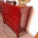 Commode 3 tiroirs rouge laqué – charme et caractère unique