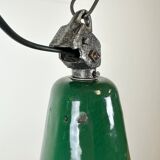 Lampe d’usine industrielle en émail vert avec dessus en fonte, années 1960