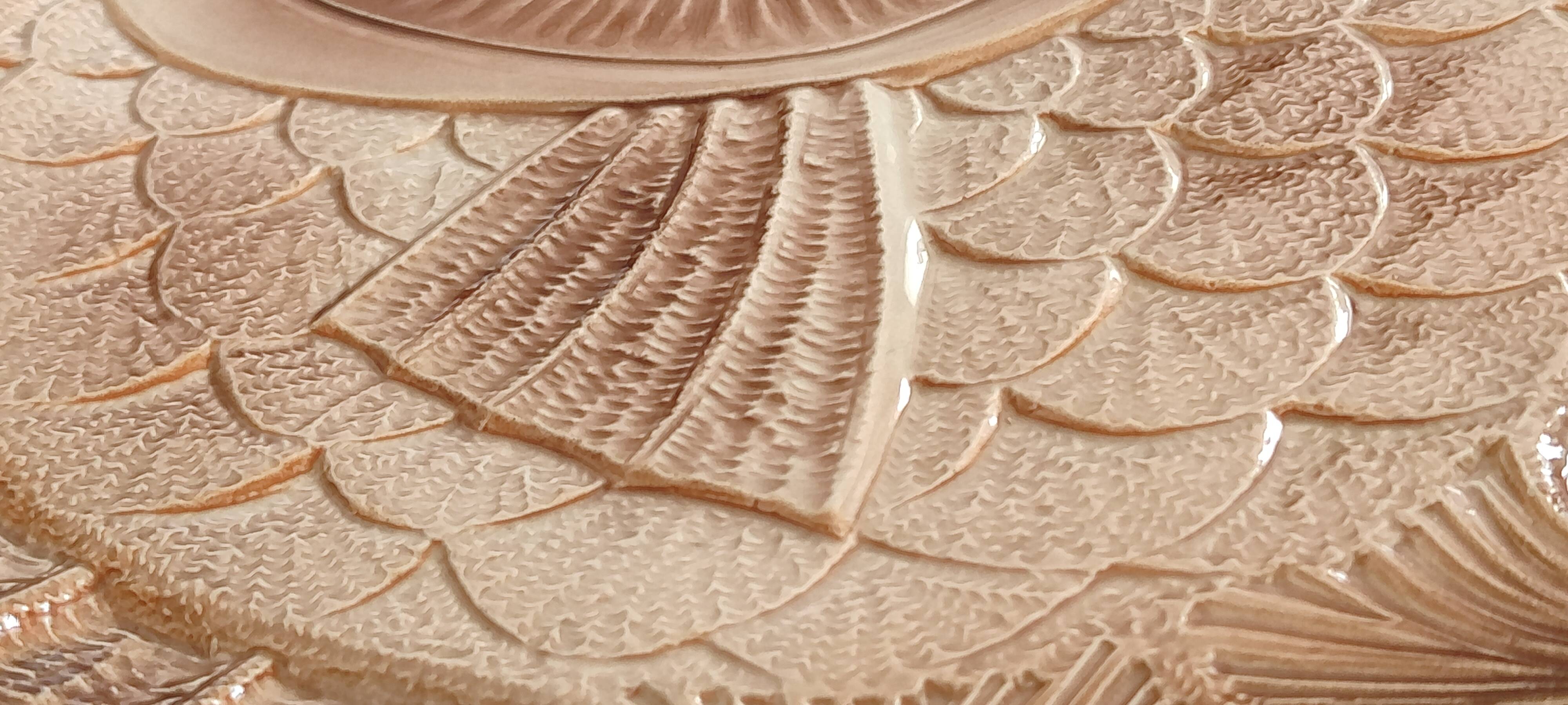 A lot of fish plates.