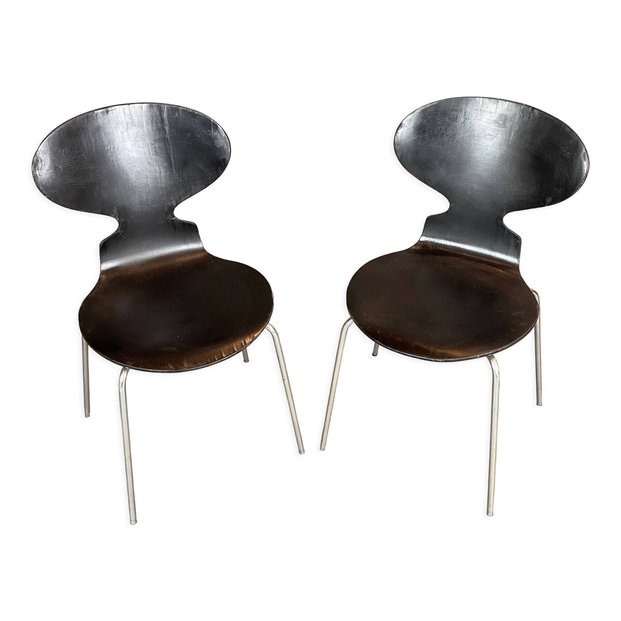 Paire de chaises "fourmi" design Arne Jacobsen, édité par Fritz Hansen circa 1960